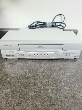 Magnavox Model MCV604-  VCR VHS Player - Hi-Fi Video Cassette Recorder